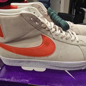 Nike SB Zoom Blazer Mid FD0731-003 Size Men's Size 13 Skateboarding NEW